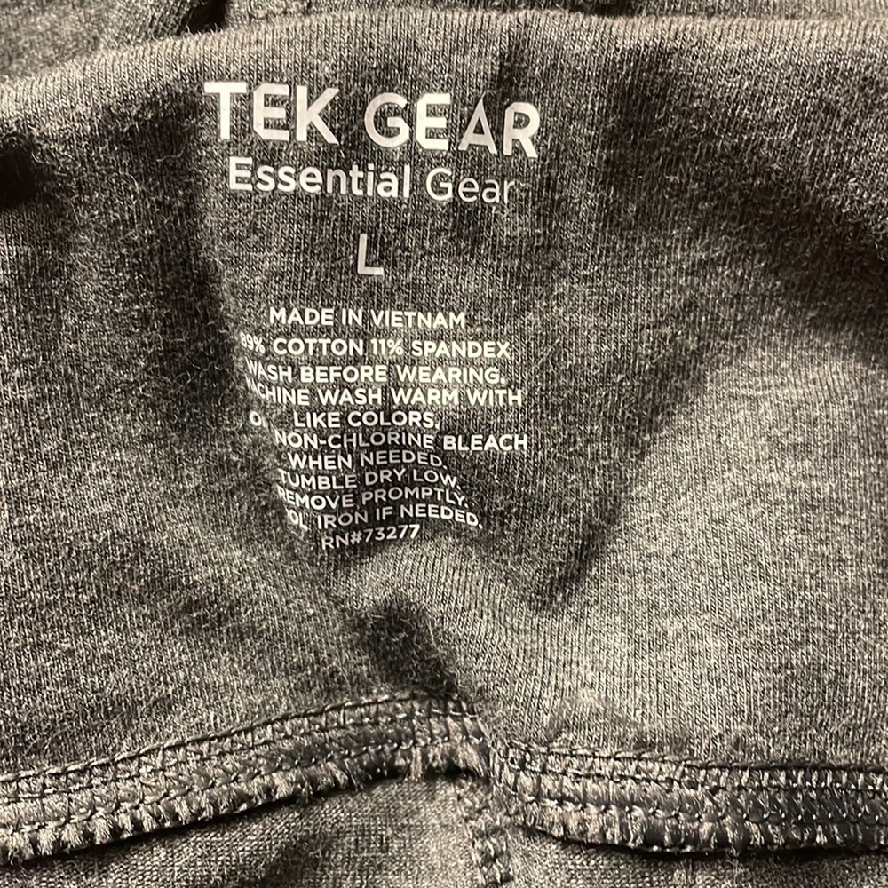 NWT gray capri leggings - Picture 4 of 5